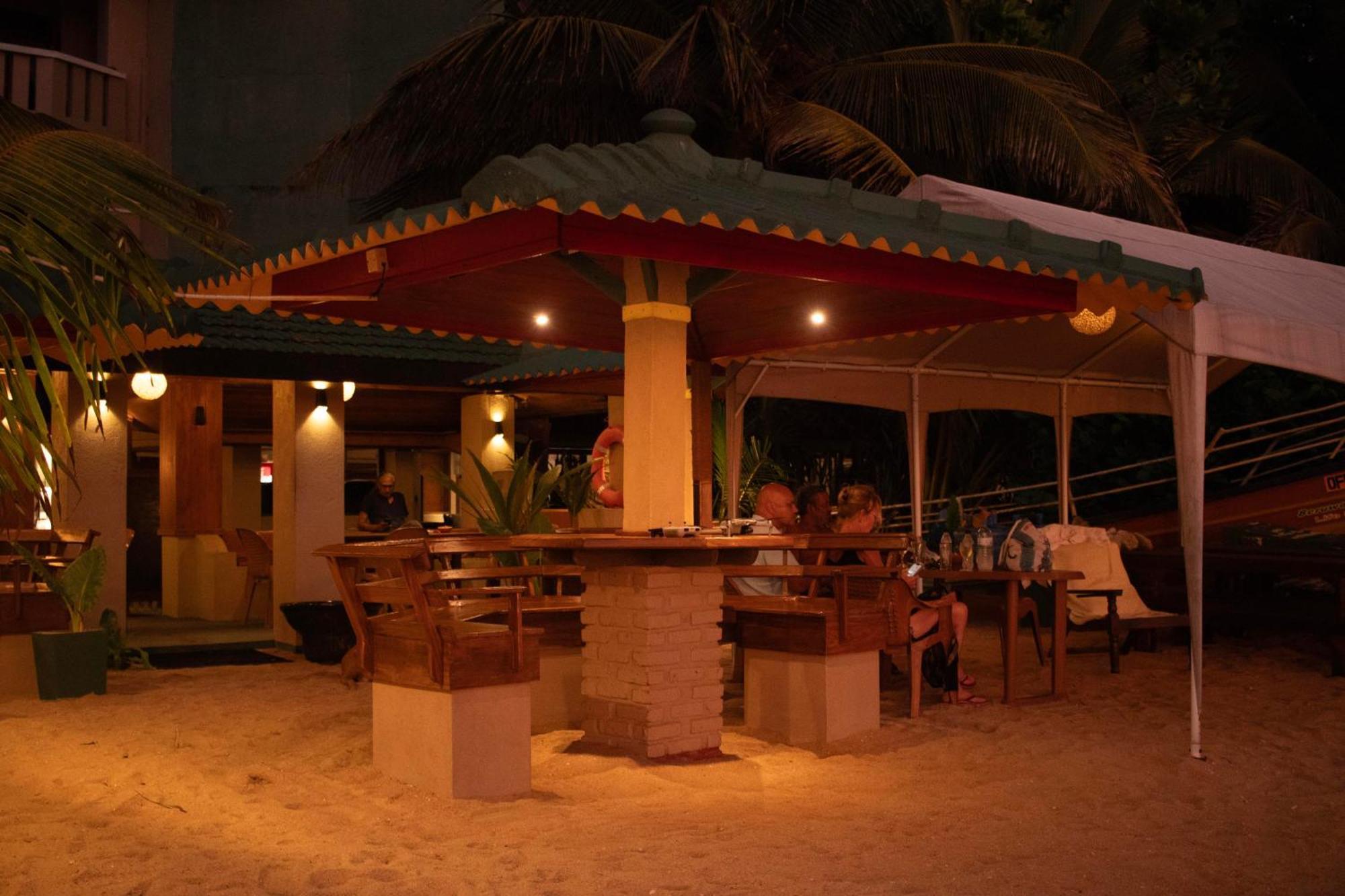 Hotel Coconut Bar Sea Lodge Beruwala Esterno foto