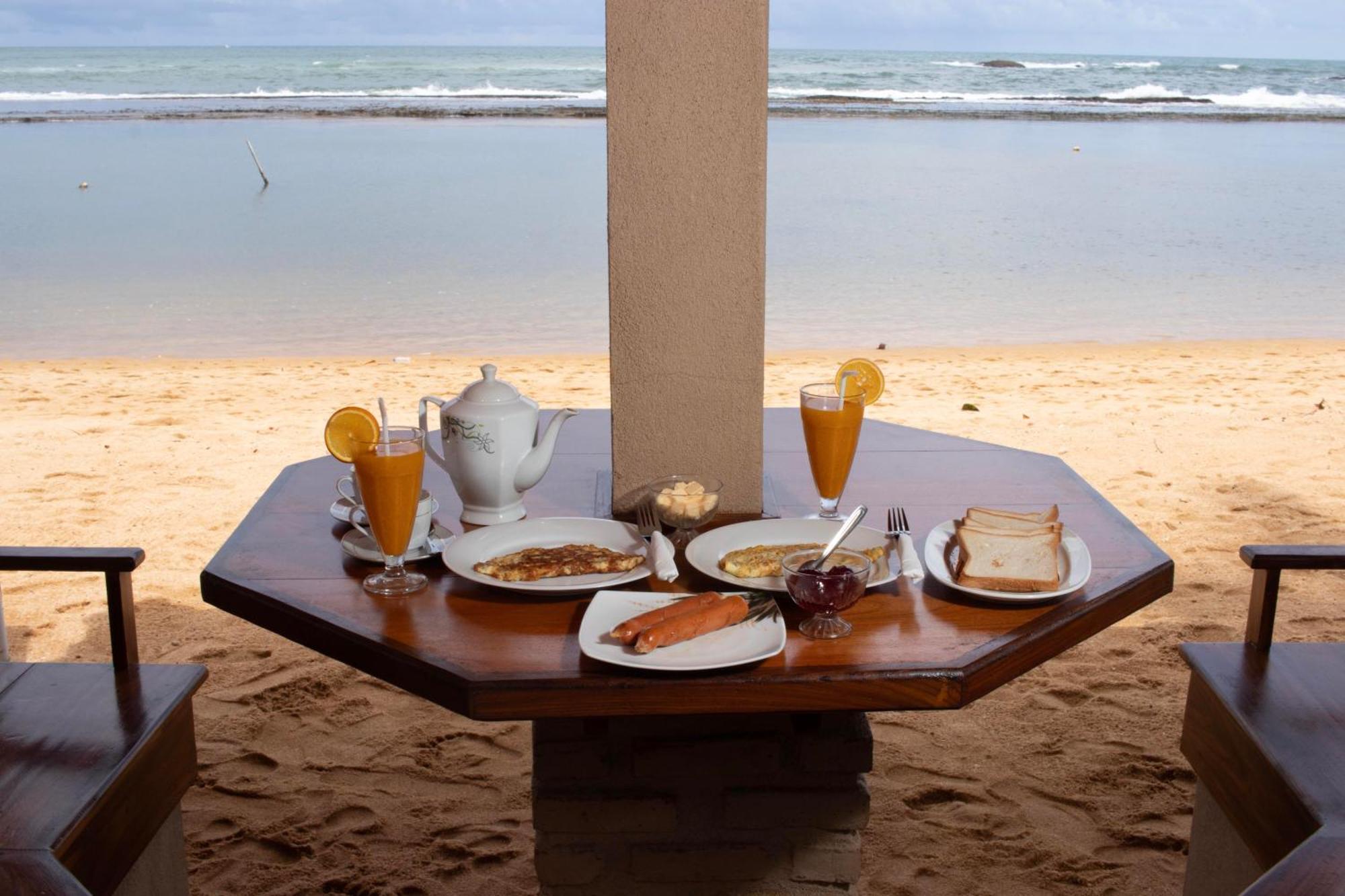 Hotel Coconut Bar Sea Lodge Beruwala Esterno foto